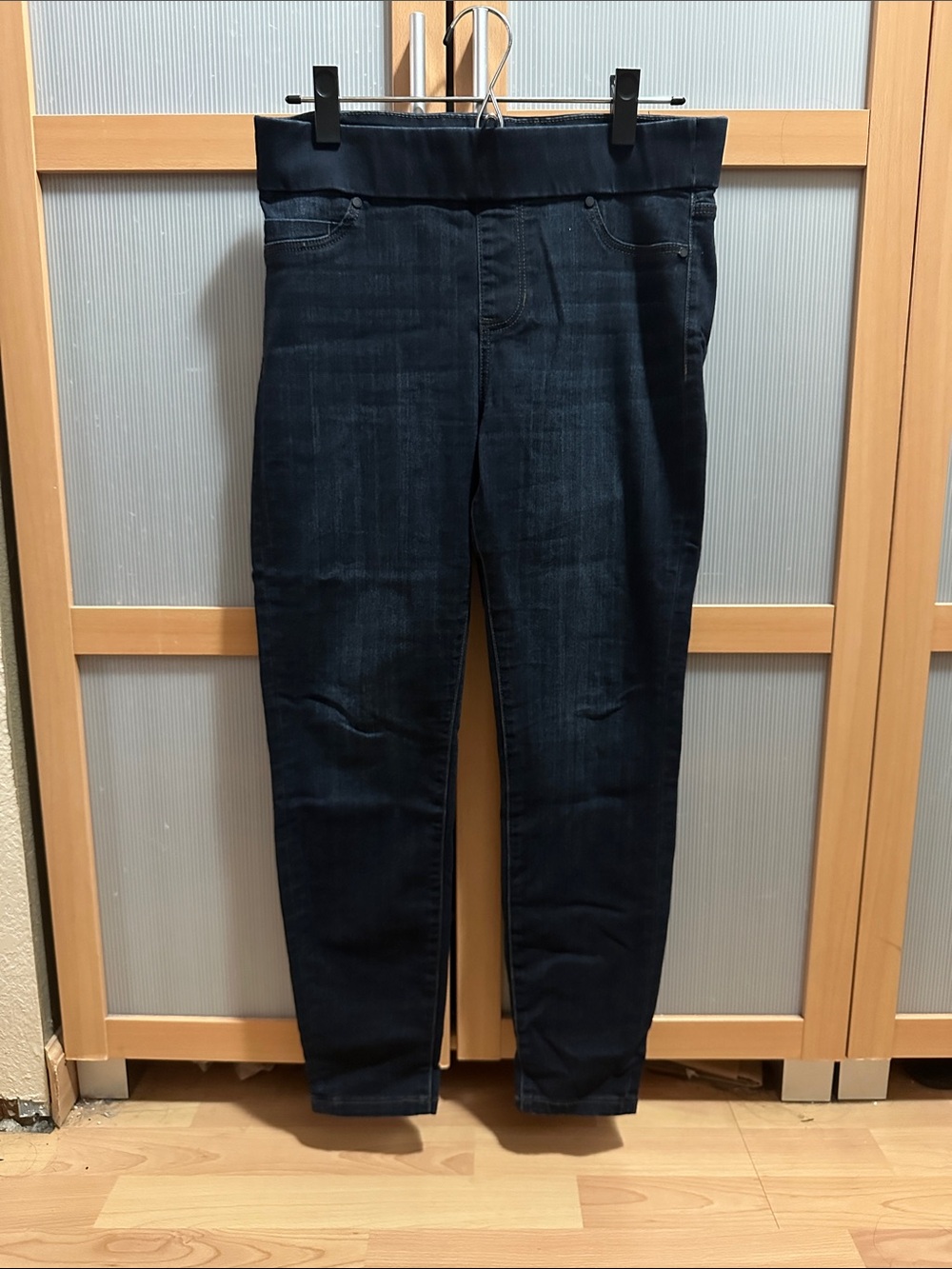 Liverpool pull on skinny jeans Stretch mid-rise Dark Blue Jeggings for Women 6p